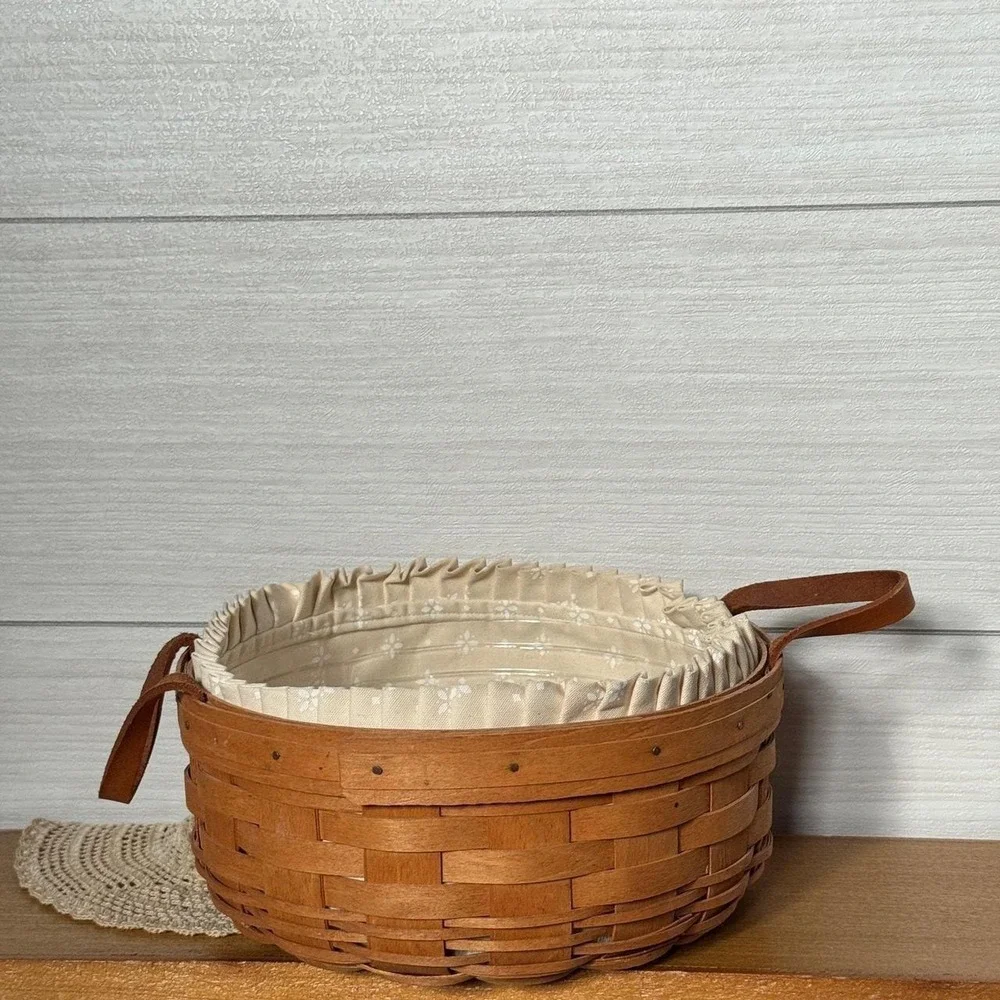 Longaberger 1990 Round Woven Basket Leather Handles Fabric Liner Plastic Insert